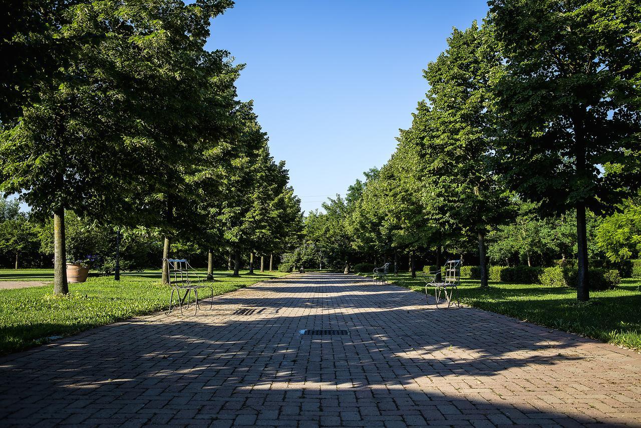 Гостьовий будинок Relais Cascina Scottina Cadeo Екстер'єр фото