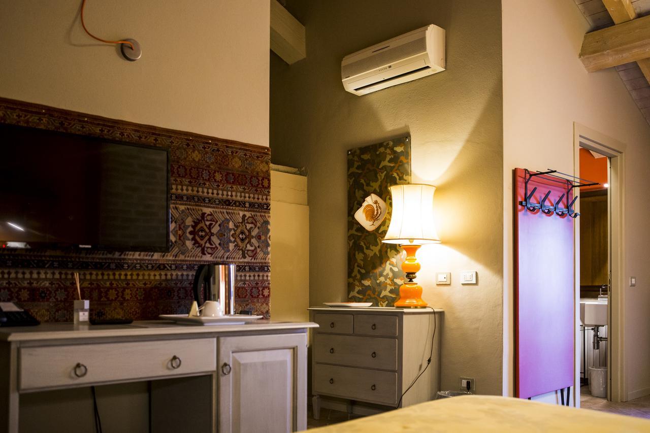 Гостьовий будинок Relais Cascina Scottina Cadeo Екстер'єр фото
