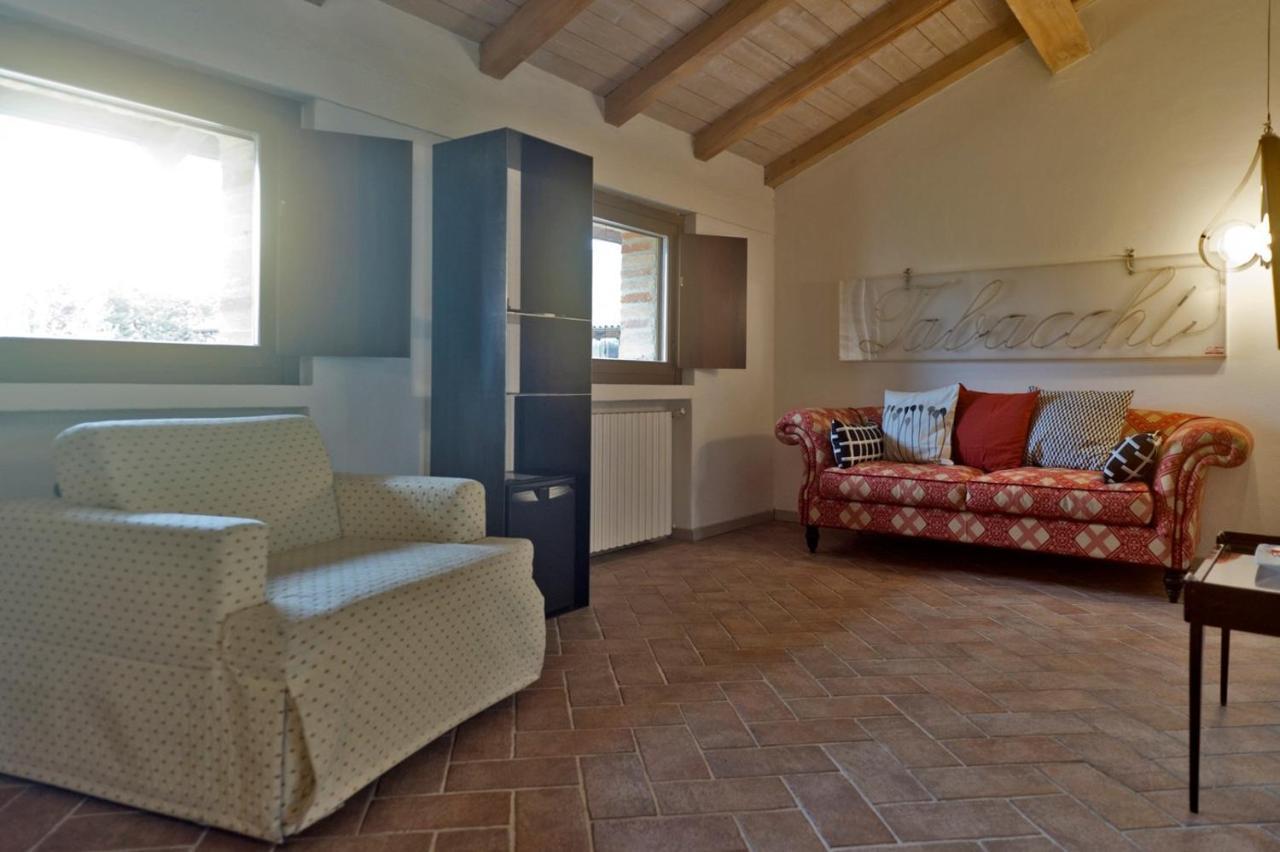 Гостьовий будинок Relais Cascina Scottina Cadeo Екстер'єр фото